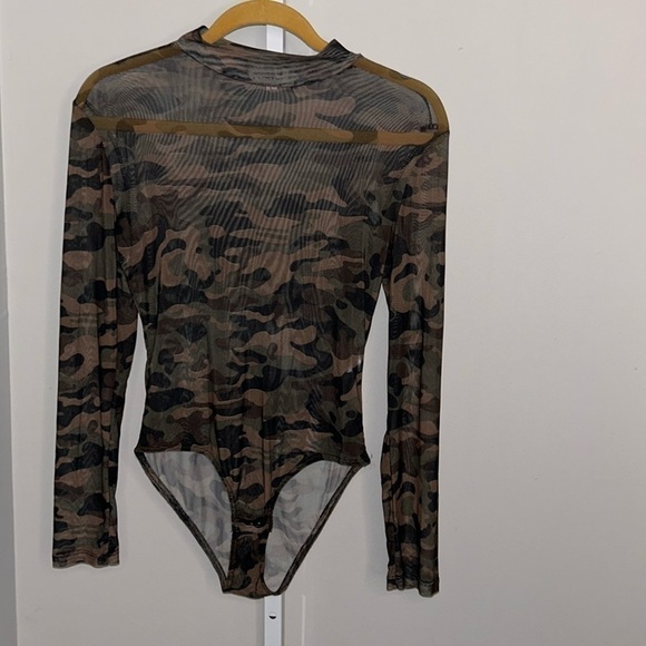 Madrag Sexy Camouflage Bodysuit Size Large - Picture 1 of 10